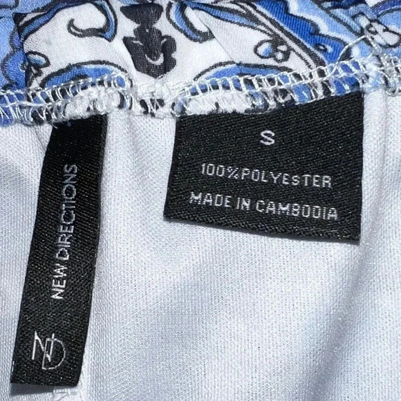 New Direction top size small - Picture 4 of 4